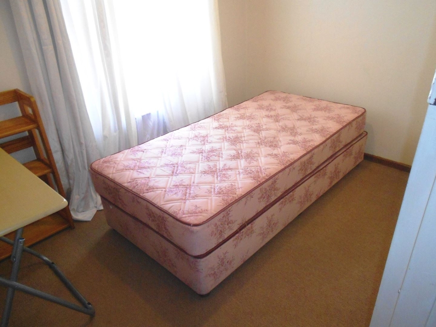 To Let 3 Bedroom Property for Rent in Fairways Western Cape